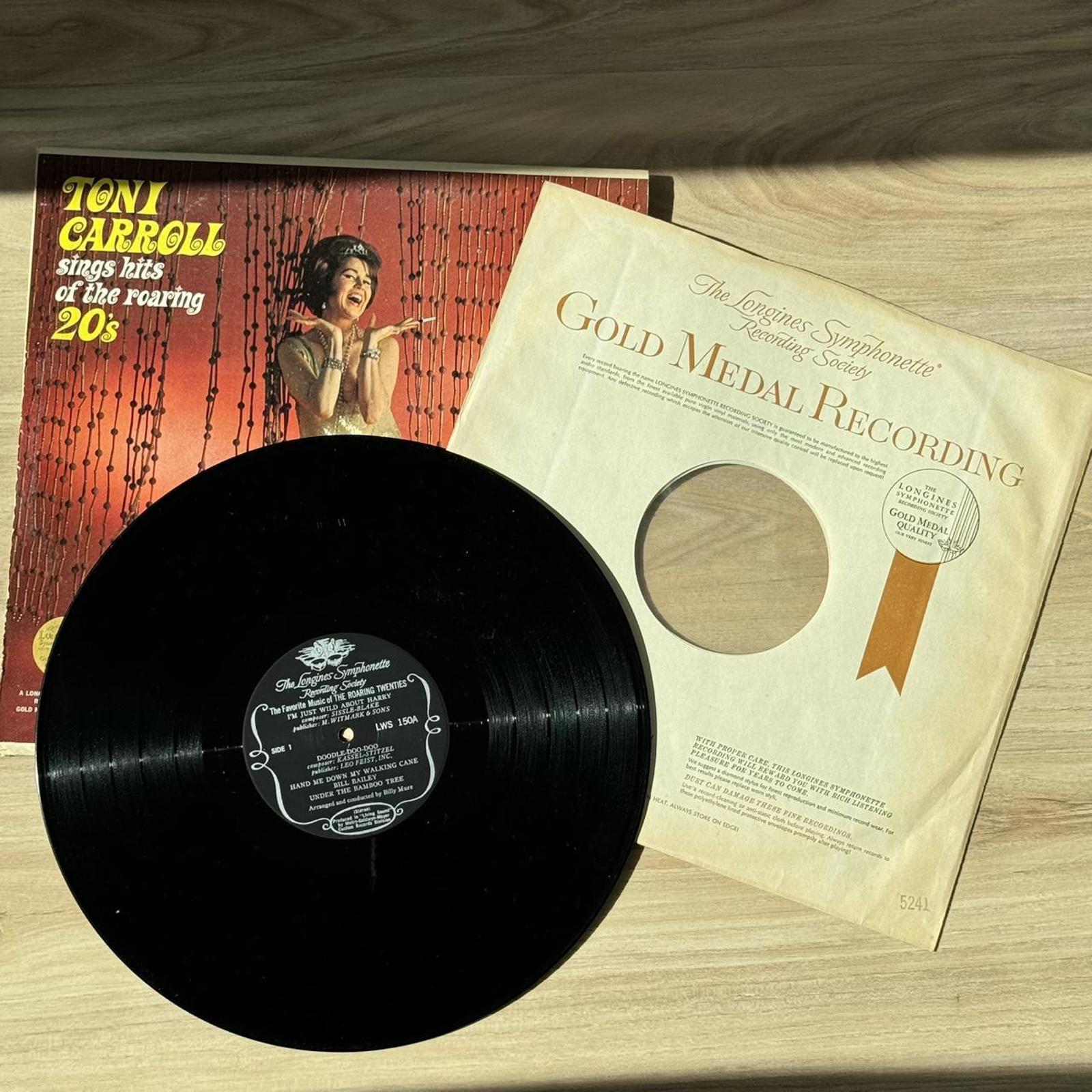 Toni Carroll “Sings Hits of the Roaring 20s” - GROOVES